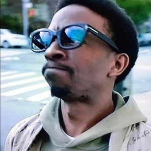 Meet your Posher, Derek